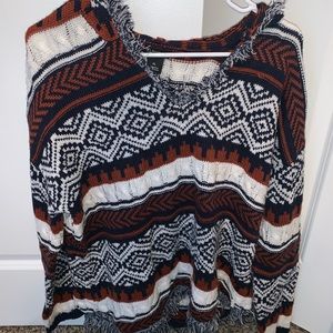 Sweater with hood, Aztec pattern.